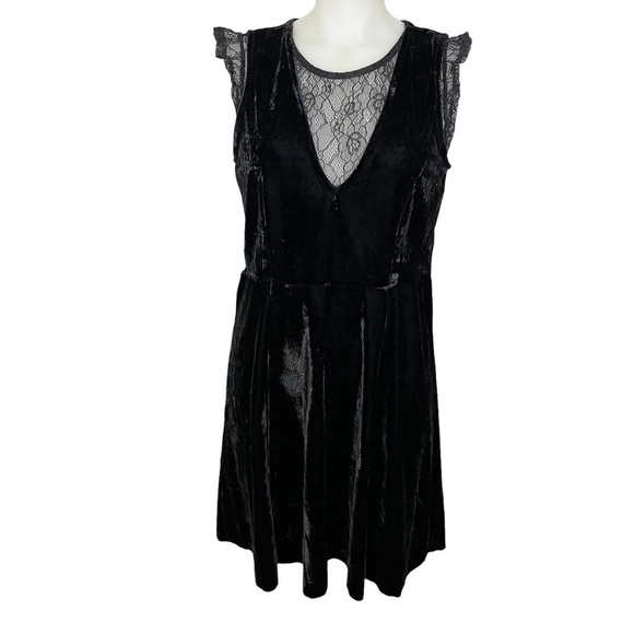 DEX Dresses & Skirts - Black Velour And Lace Dress